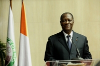 Alassane Ouattara évoque la situation humanitaire du Mali avec Tadateru Konoe